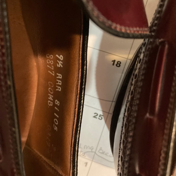 Allen Edmonds Grayson tassel loafers 91/2 AAA main image 4